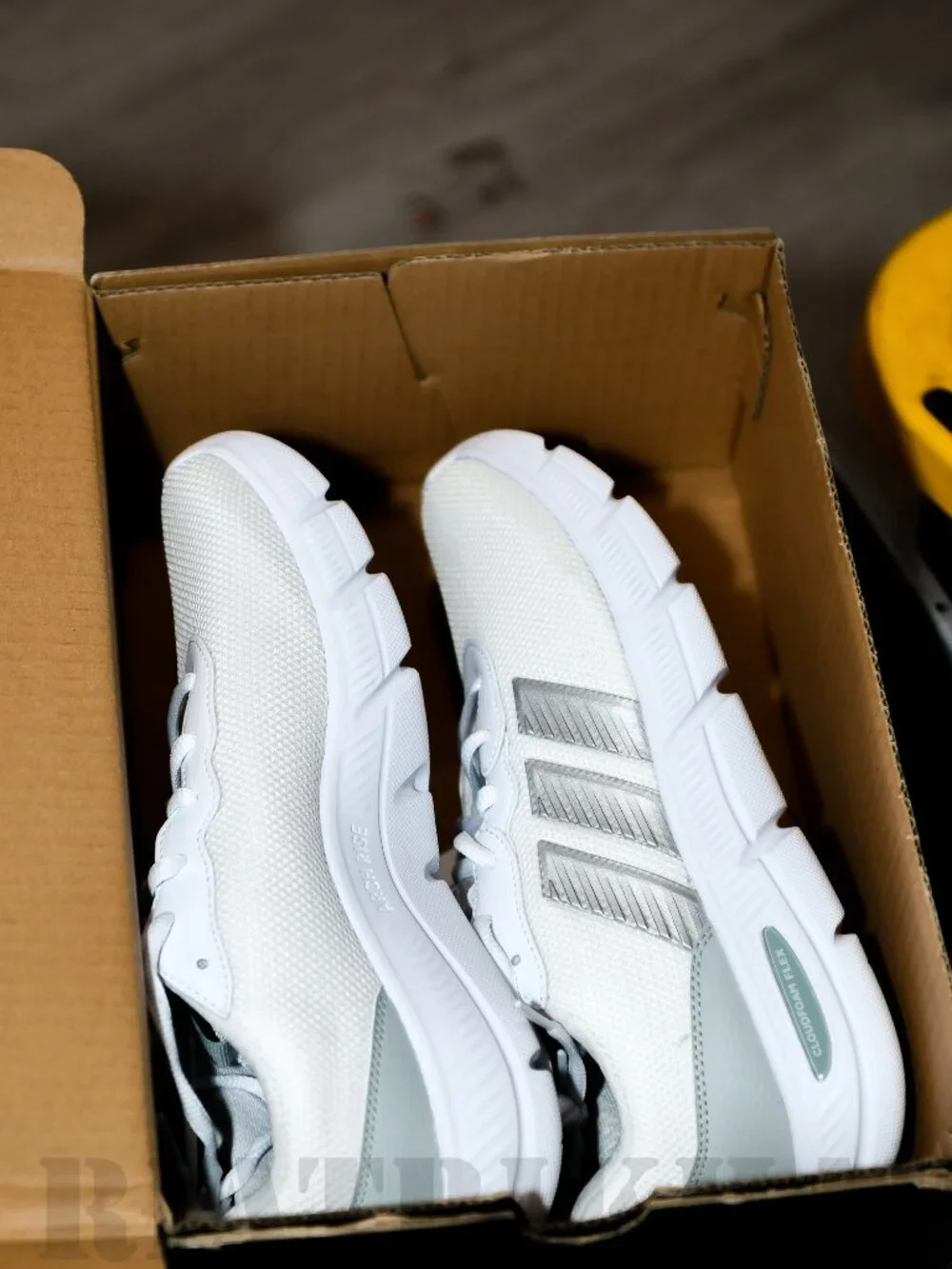 adidas women cloudfoam